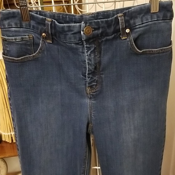 Chico's jeans - Picture 3 of 8